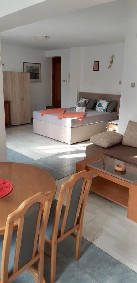 Studio Apartman Palma 노비비노돌스키 외부 사진